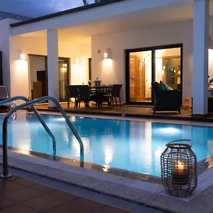 villas-mamma-mia-playa-blanca-lanzarote.in-canary-islands.com/